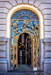 © N Shields Elegant Doorway, Piazza Cavour, Rome ED Web